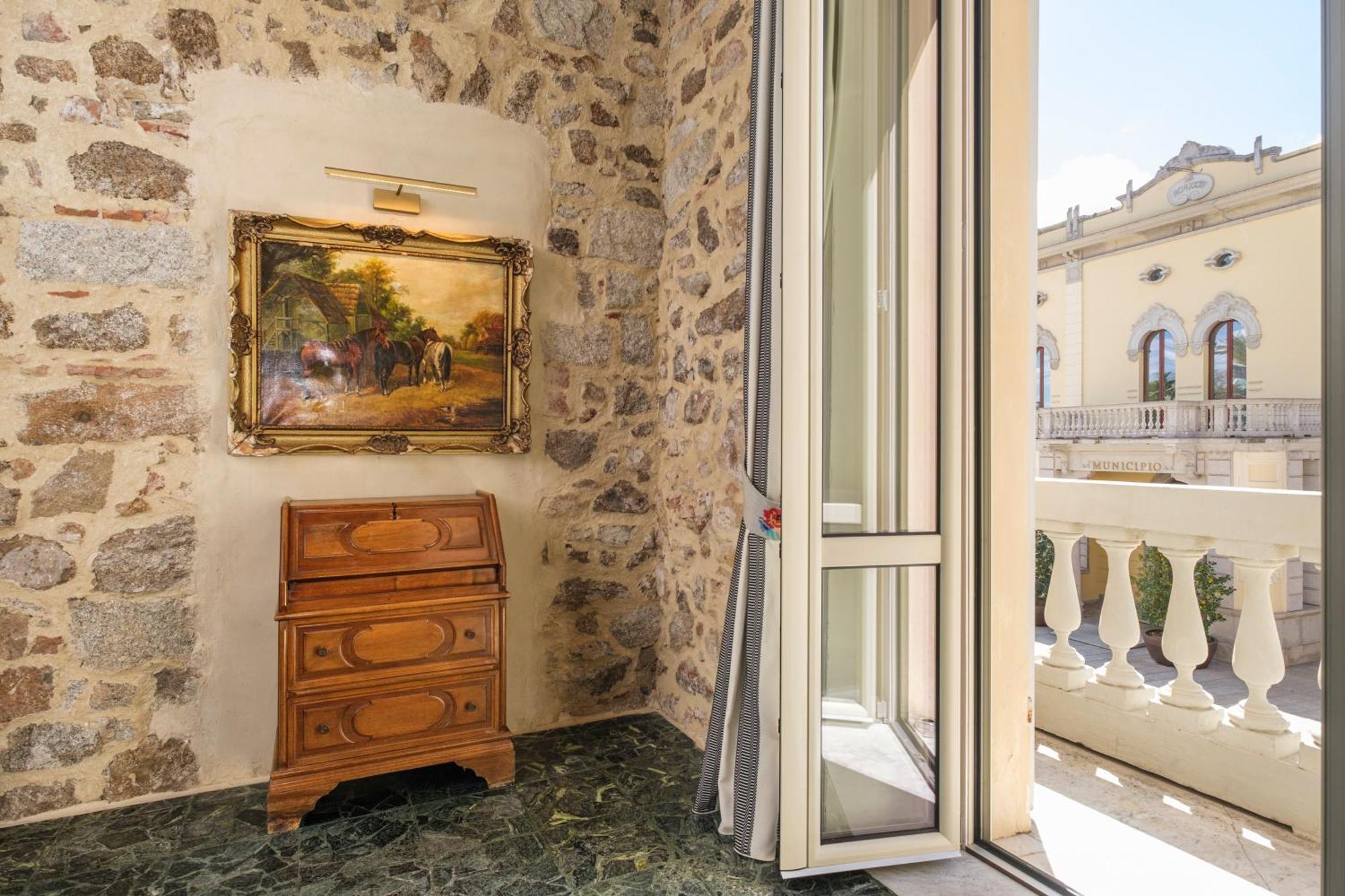 Kemani Villa Sara Олбия Стая снимка